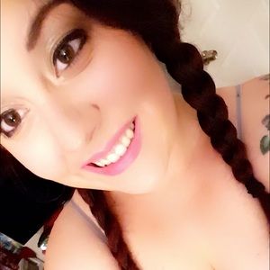 Meet your Posher, Bethany